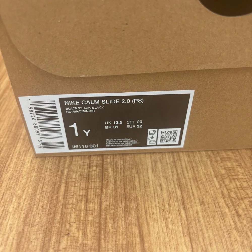 New Nike Calm Slide 2.0 PS Kids 1Y Black II6118-001 Foam Water Friendly Sandals